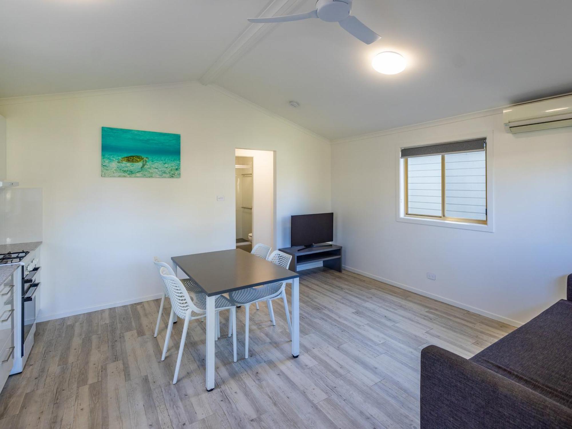 Nrma Blue Dolphin Yamba Holiday Resort Zimmer foto
